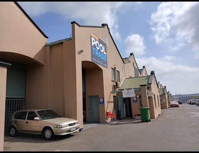 383M² WAREHOUSE TO LET IN BRIARDENE