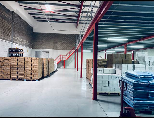 859M² WAREHOUSE TO LET IN CORNUBIA