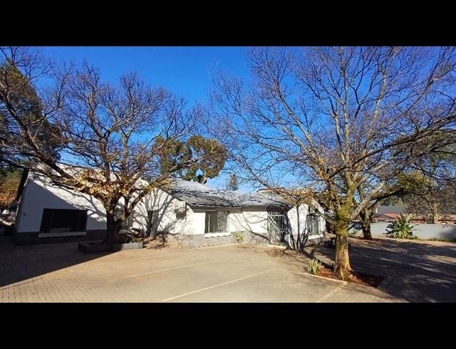 BUSINESS PROPERTY TO RENT IN CLUBVIEW