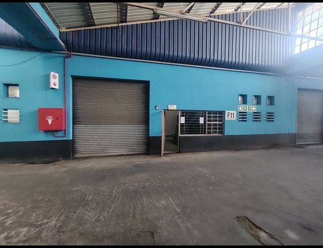 172M² WAREHOUSE TO LET IN STEELEDALE