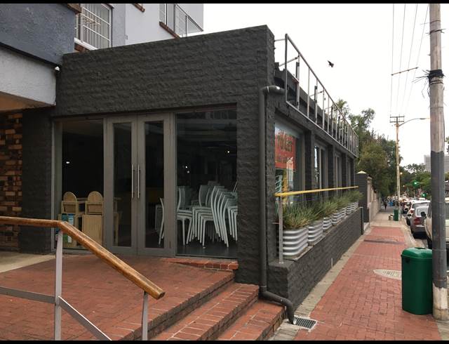 230M² BUILDING TO LET IN GARDENS