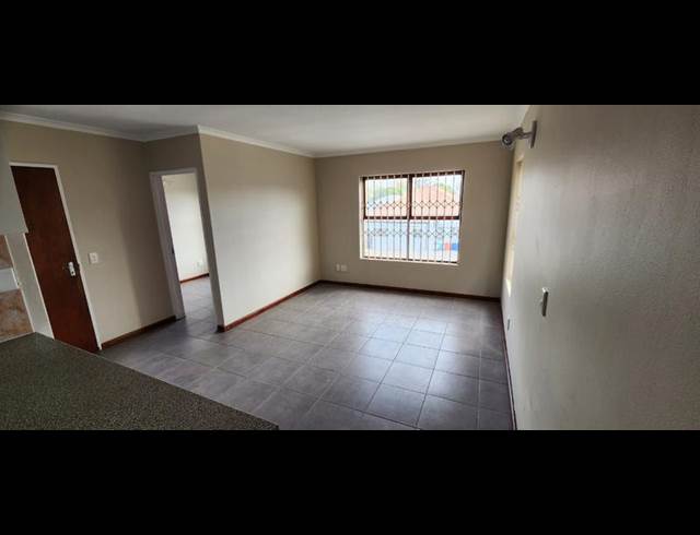 2 BEDROOM PROPERTY TO RENT IN GOODWOOD CENTRAL