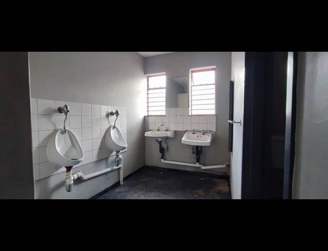 WAREHOUSE PROPERTY TO RENT IN SAMRAND BUSINESS PARK