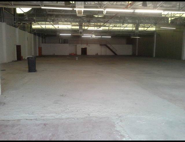 3,300M² FACTORY TO LET IN LANSDOWNE
