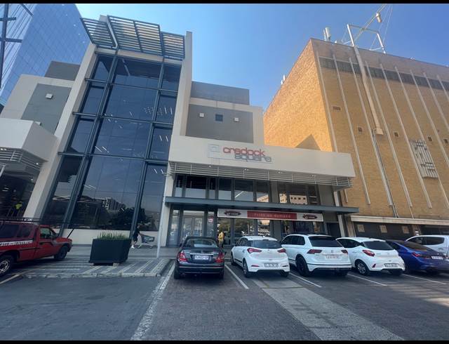 876M² OFFICE TO LET IN ROSEBANK