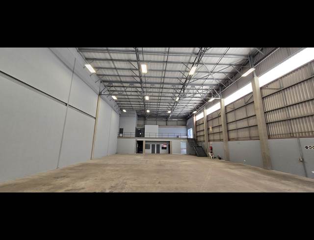 1,287M² WAREHOUSE TO LET IN LANSERIA