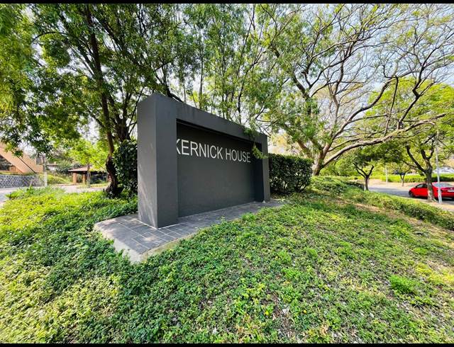 402M² OFFICE TO LET IN VORNA VALLEY