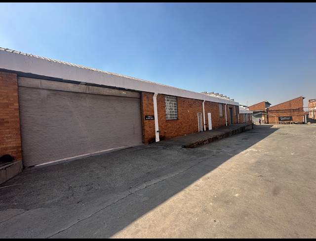 1,168M² WAREHOUSE TO LET IN ELANDSFONTEIN