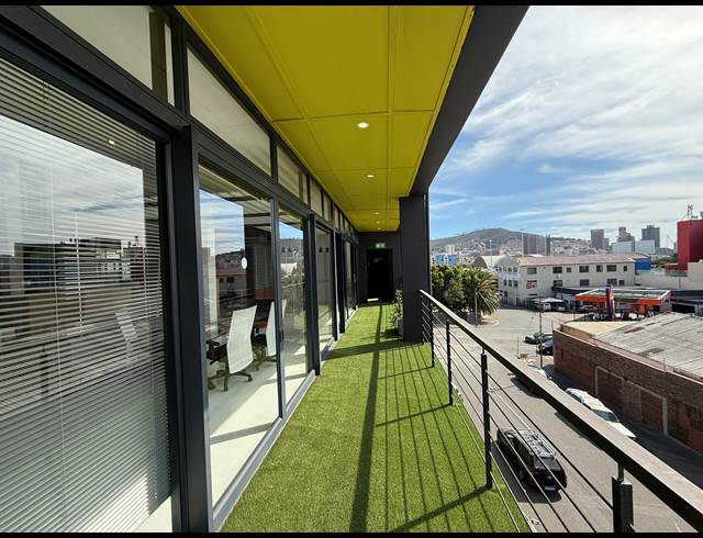 260M² OFFICE TO LET IN WOODSTOCK
