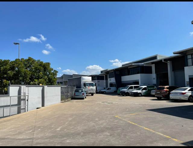 636M² WAREHOUSE TO LET IN RIVERHORSE VALLEY