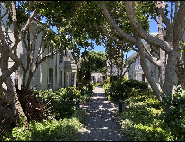 130M² OFFICE TO LET IN TOKAI