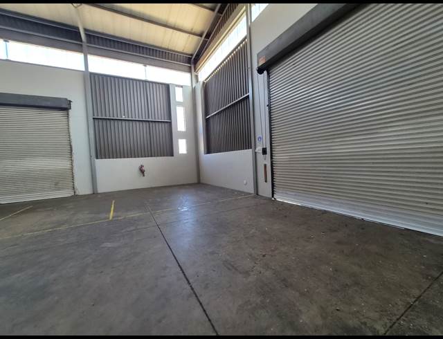 1,016M² WAREHOUSE TO LET IN HALFWAY HOUSE
