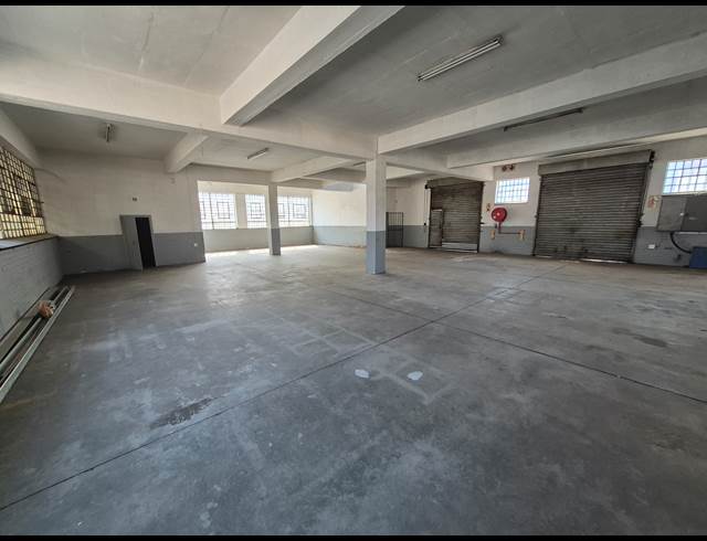900M² WAREHOUSE TO LET IN BENROSE