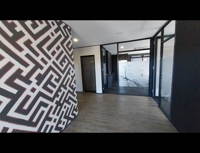 165M² OFFICE TO LET IN CLAREMONT