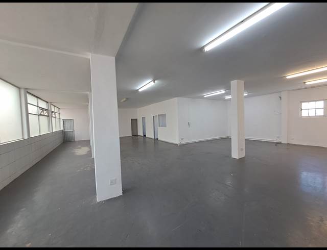 215M² OFFICE TO LET IN GLENHAZEL