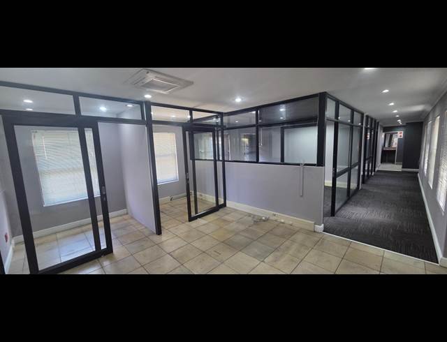 186M² OFFICE TO LET IN NELSPRUIT EXT 2