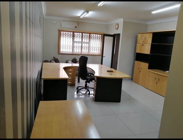 80M² OFFICE TO LET IN FORDSBURG