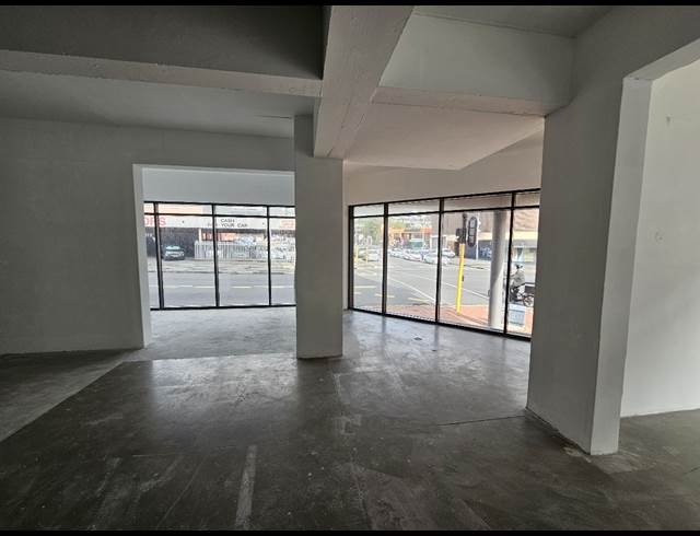 496M² RETAIL TO LET IN WOODSTOCK