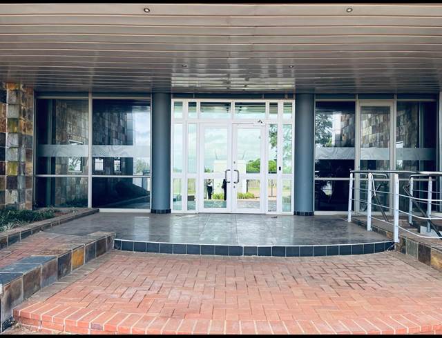 2,000M² OFFICE TO LET IN GLEN AUSTIN AH