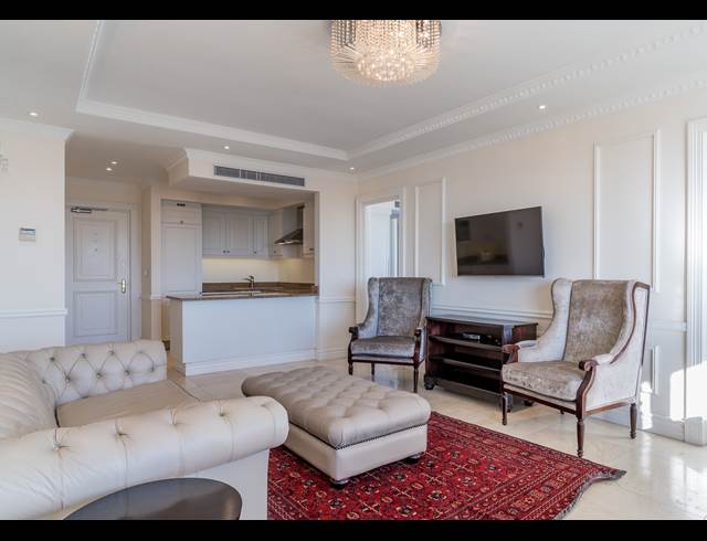 2 BEDROOM APARTMENT TO LET IN SEA POINT