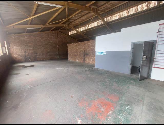 210M² WAREHOUSE RENTED IN BENONI SOUTH