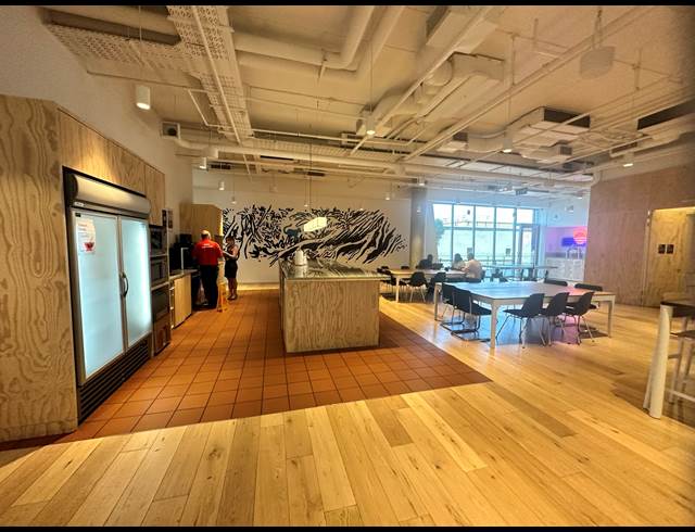 105M² SERVICED OFFICE TO LET IN ROSEBANK
