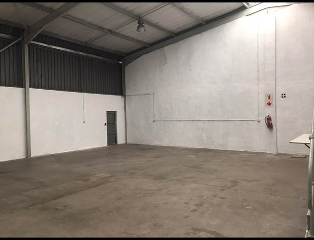 279M² WAREHOUSE TO LET IN WESTMEAD