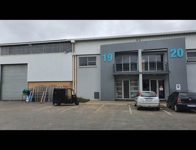 964M² WAREHOUSE TO LET IN POMONA