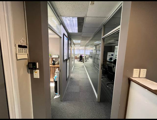 278M² OFFICE TO LET IN UMHLANGA RIDGE