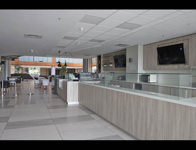 539M² OFFICE TO LET IN SANDTON CENTRAL