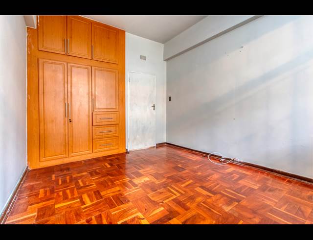 2 BEDROOM APARTMENT TO LET IN ROSEBANK