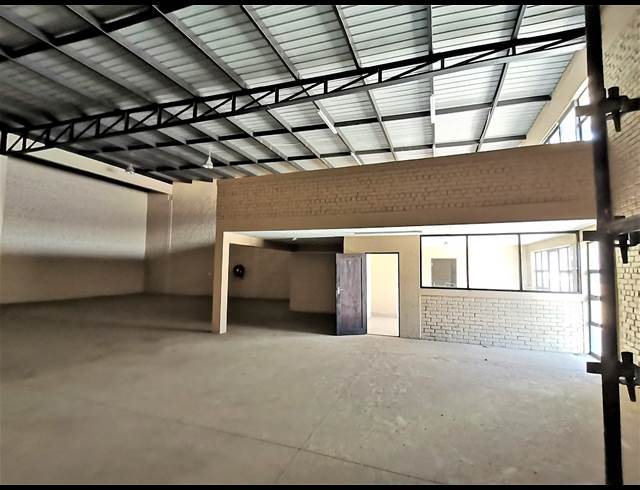 396M² WAREHOUSE TO LET IN POMONA