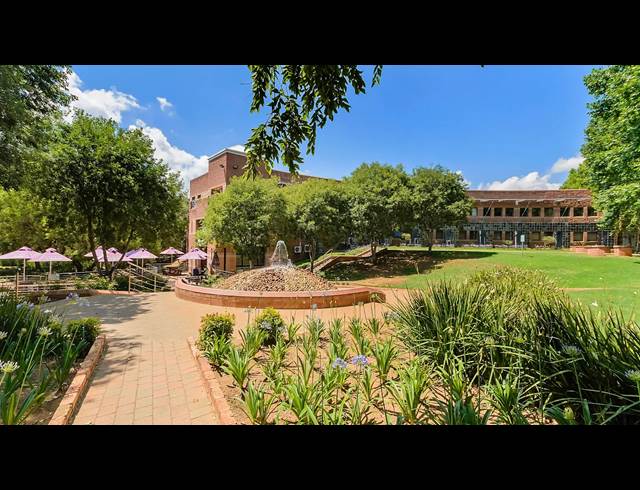494M² OFFICE TO LET IN RANDJESPARK
