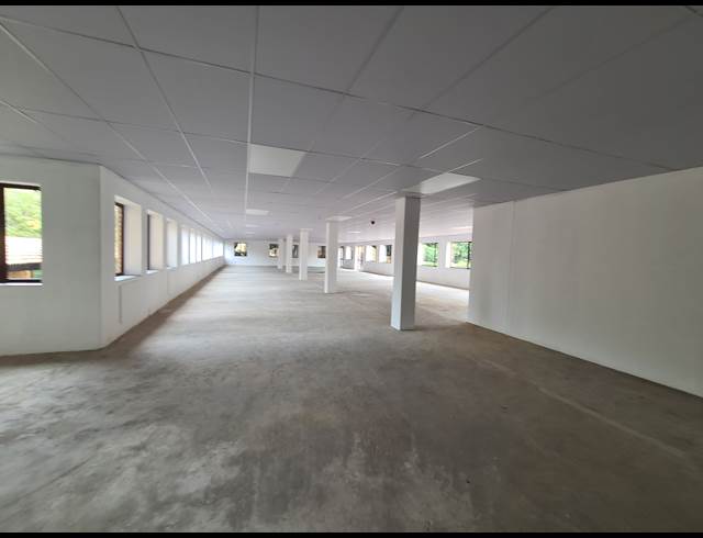 791M² OFFICE TO LET IN VORNA VALLEY