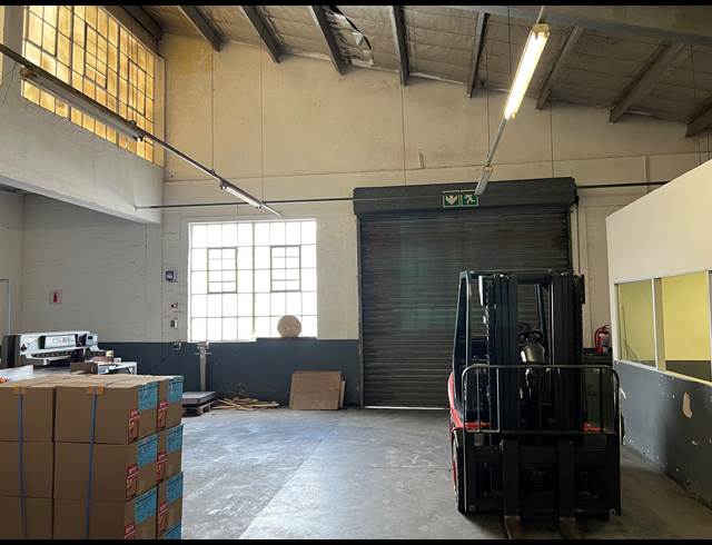 617M² WAREHOUSE TO LET IN NEW GERMANY