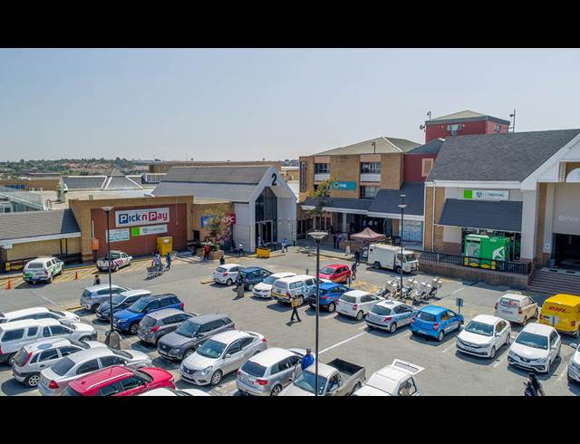 1,110M² RETAIL TO LET IN HALFWAY HOUSE