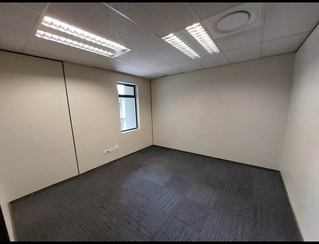 431M² OFFICE TO LET IN BEDFORDVIEW