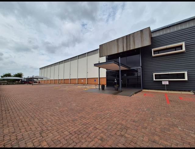 21,491M² WAREHOUSE TO LET IN GOSFORTH PARK
