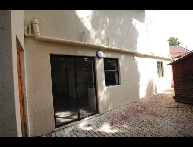 1.5 BEDROOM HOUSE TO LET IN DOWERGLEN