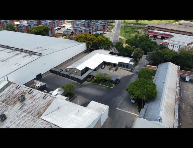 11,500M² WAREHOUSE TO LET IN HALFWAY HOUSE