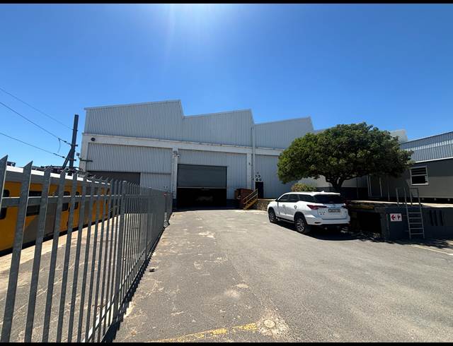1,900M² WAREHOUSE TO LET IN BRACKENFELL INDUSTRIAL