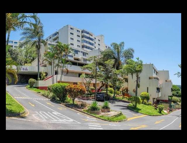 2 bed property to rent in PARADISE VALLEY