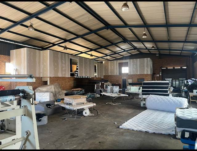 750M² WAREHOUSE TO LET IN AMALGAM