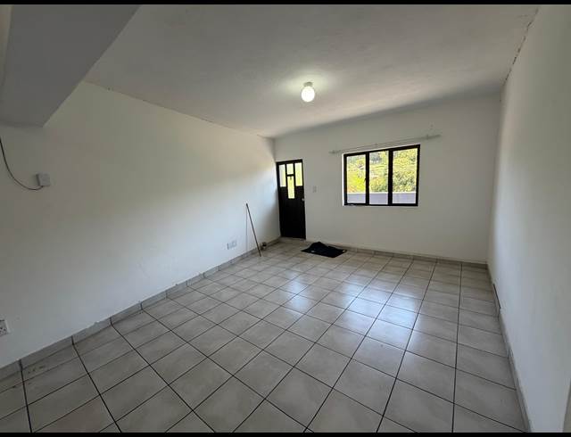 2 BEDROOM APARTMENT TO LET IN MONTCLAIR