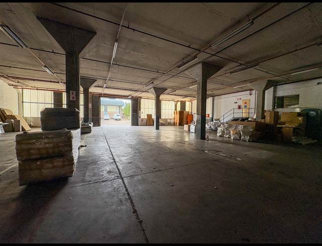 773M² WAREHOUSE TO LET IN NEW GERMANY