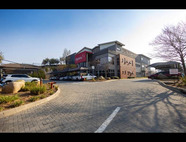9,162M² WAREHOUSE TO LET IN WATERFALL