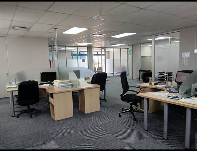 337M² OFFICE TO LET IN WESTVILLE