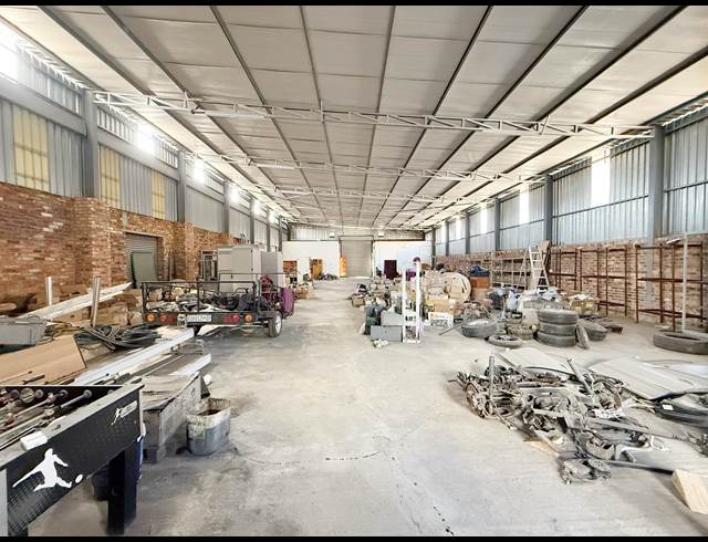 550M² WAREHOUSE TO LET IN WADEVILLE