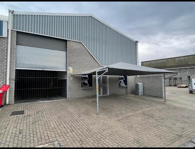 440M² WAREHOUSE RENTED IN STIKLAND INDUSTRIAL