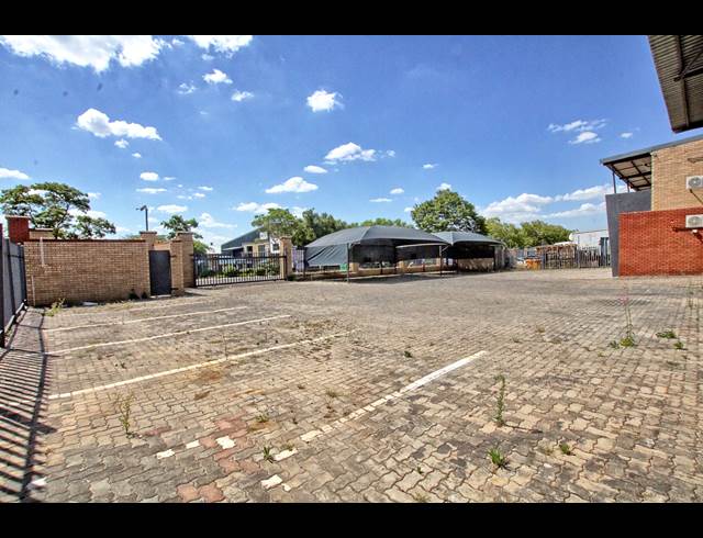 1,607M² WAREHOUSE TO LET IN HOOGLAND